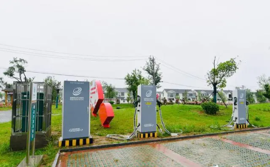 东平镇界溪村委会充电站
