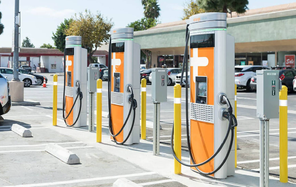 官湖塔山公园充电站